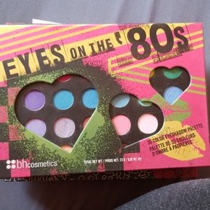 BH COSMETICS 2 Eyeshadow palletes